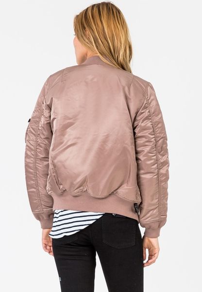 Жіноча куртка Alpha Industries MA-1 Women Рожевий 28781 фото